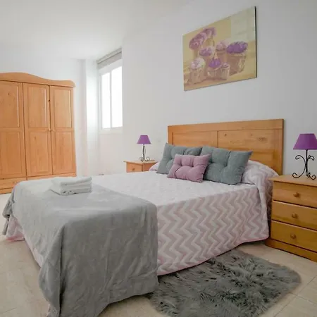 Ar Home - Apartamento De 3 Dormitorios Con Ascensor En Las Huesas, Telde Exterior photo