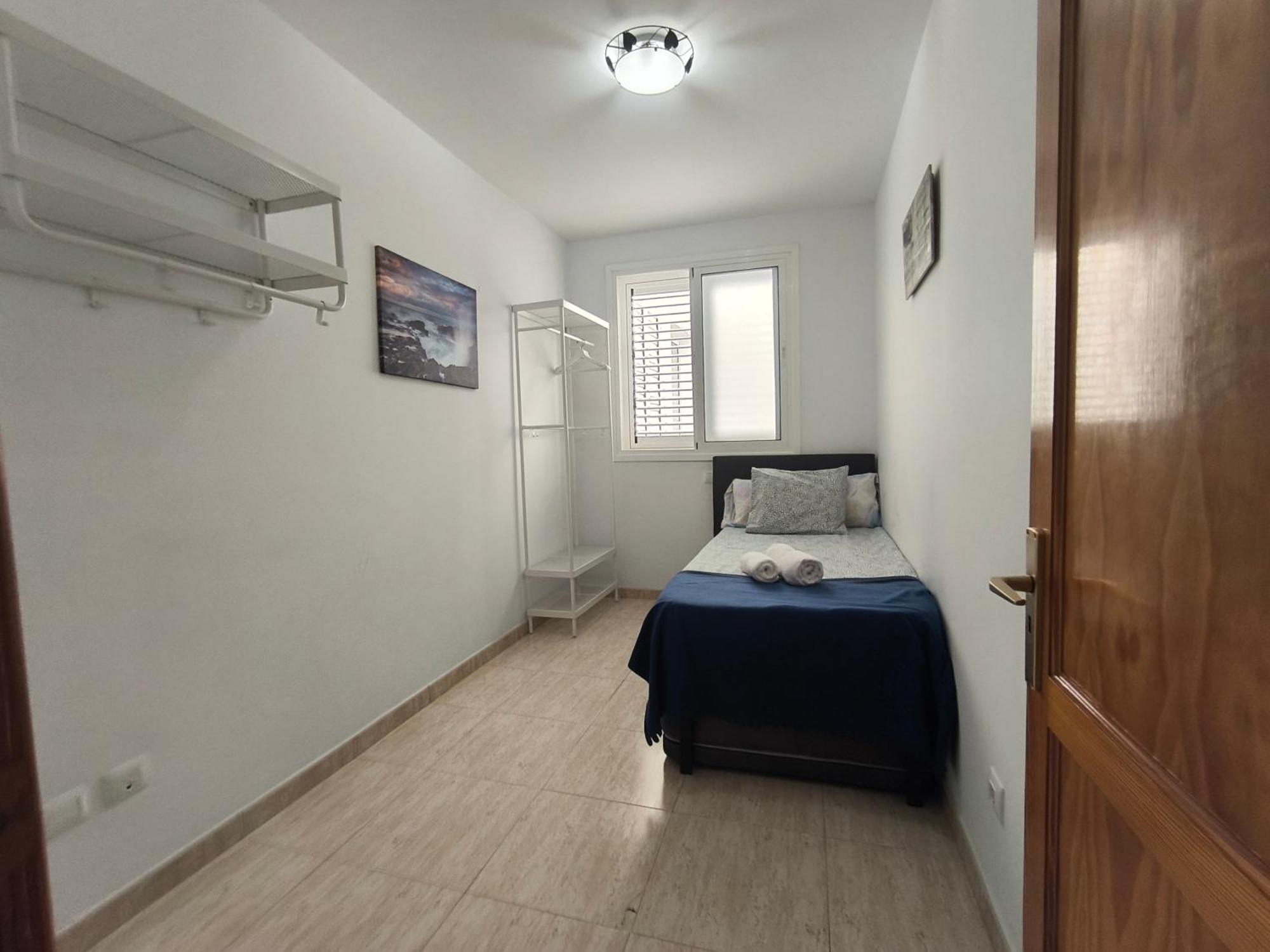 Ar - De 3 Con Ascensor En Huesas, Apartment Telde
