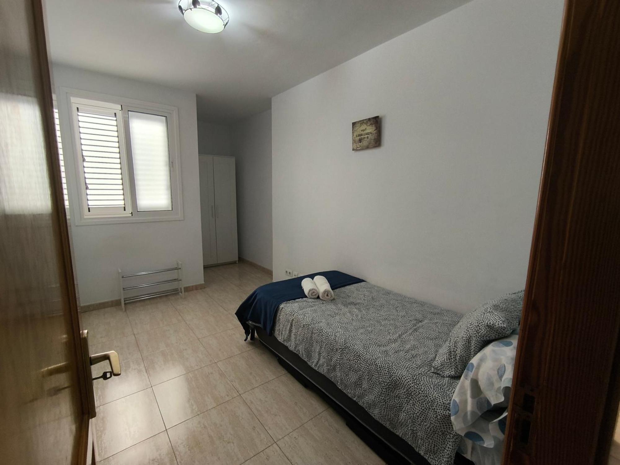 Apartment Ar - De 3 Con Ascensor En Huesas, *