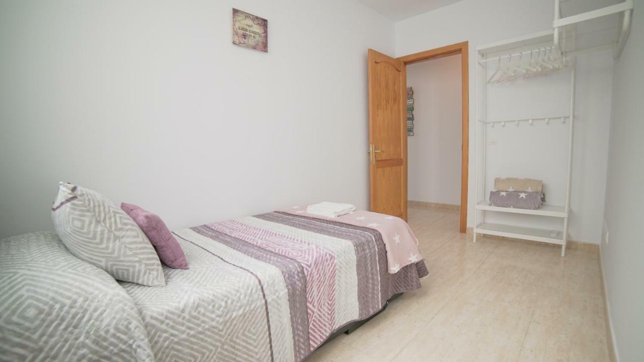 Apartment Ar - De 3 Con Ascensor En Huesas, Telde